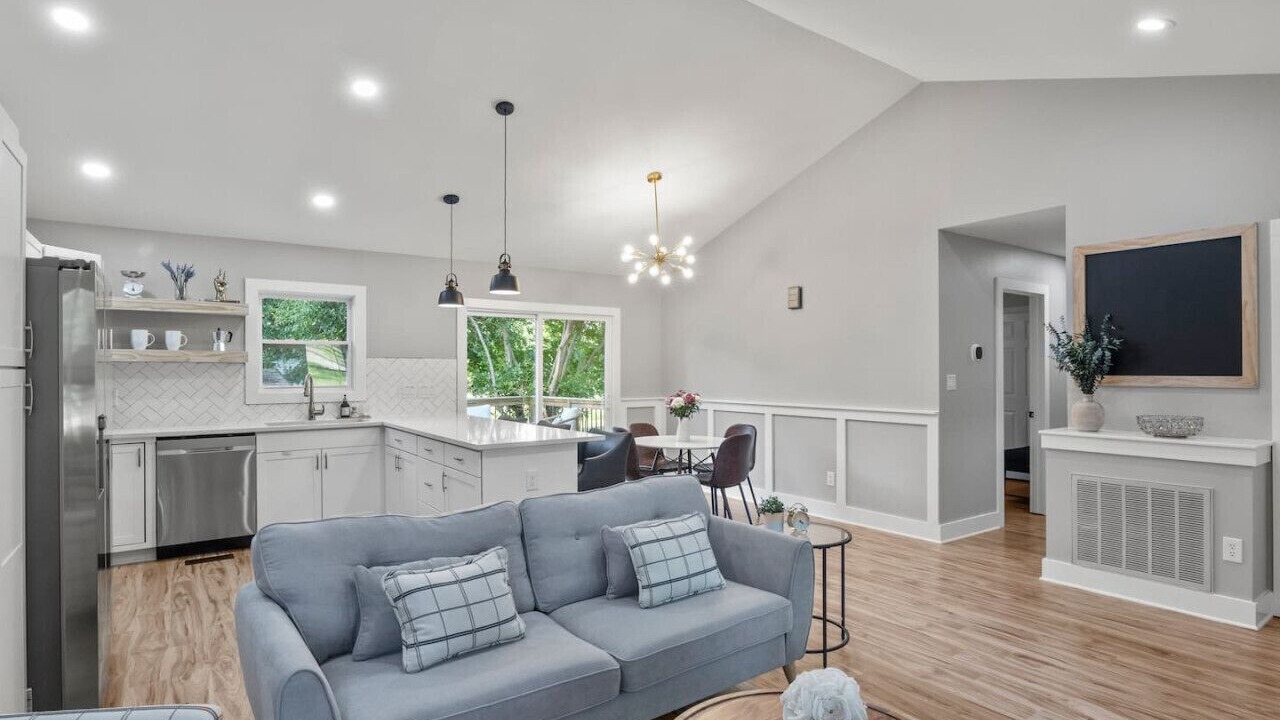 Photo of Livingroom in Angier