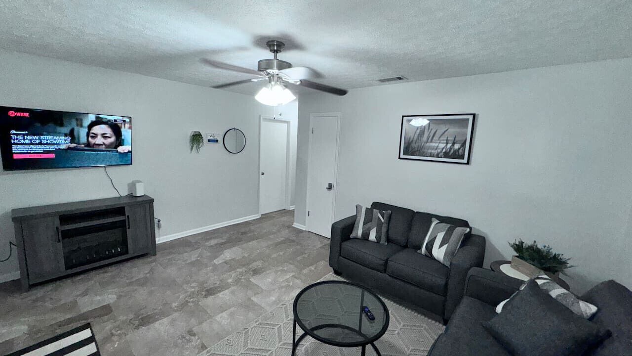 Photo of Livingroom in Pooler