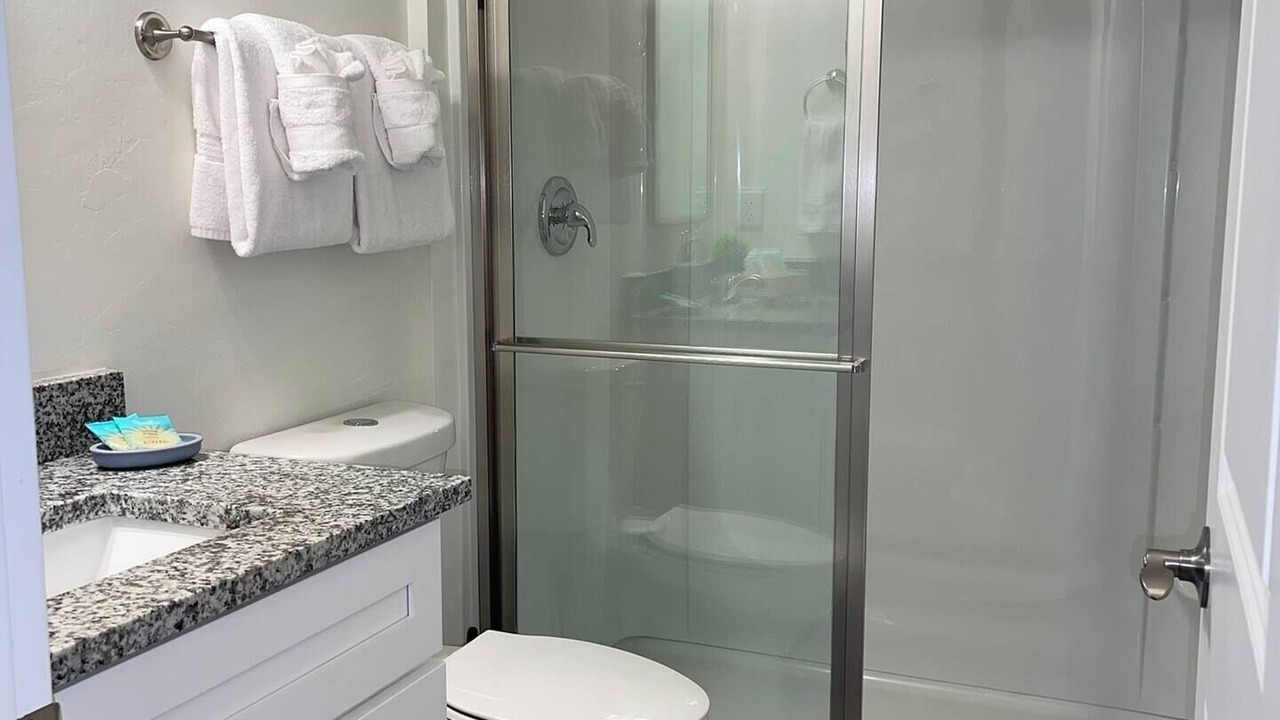 Photo of Bathroom in Mariner