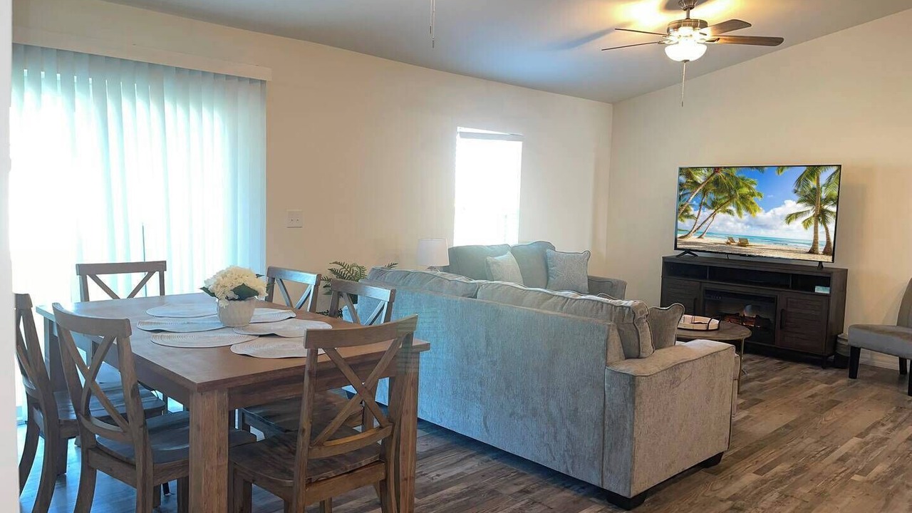 Photo of Livingroom in Mariner