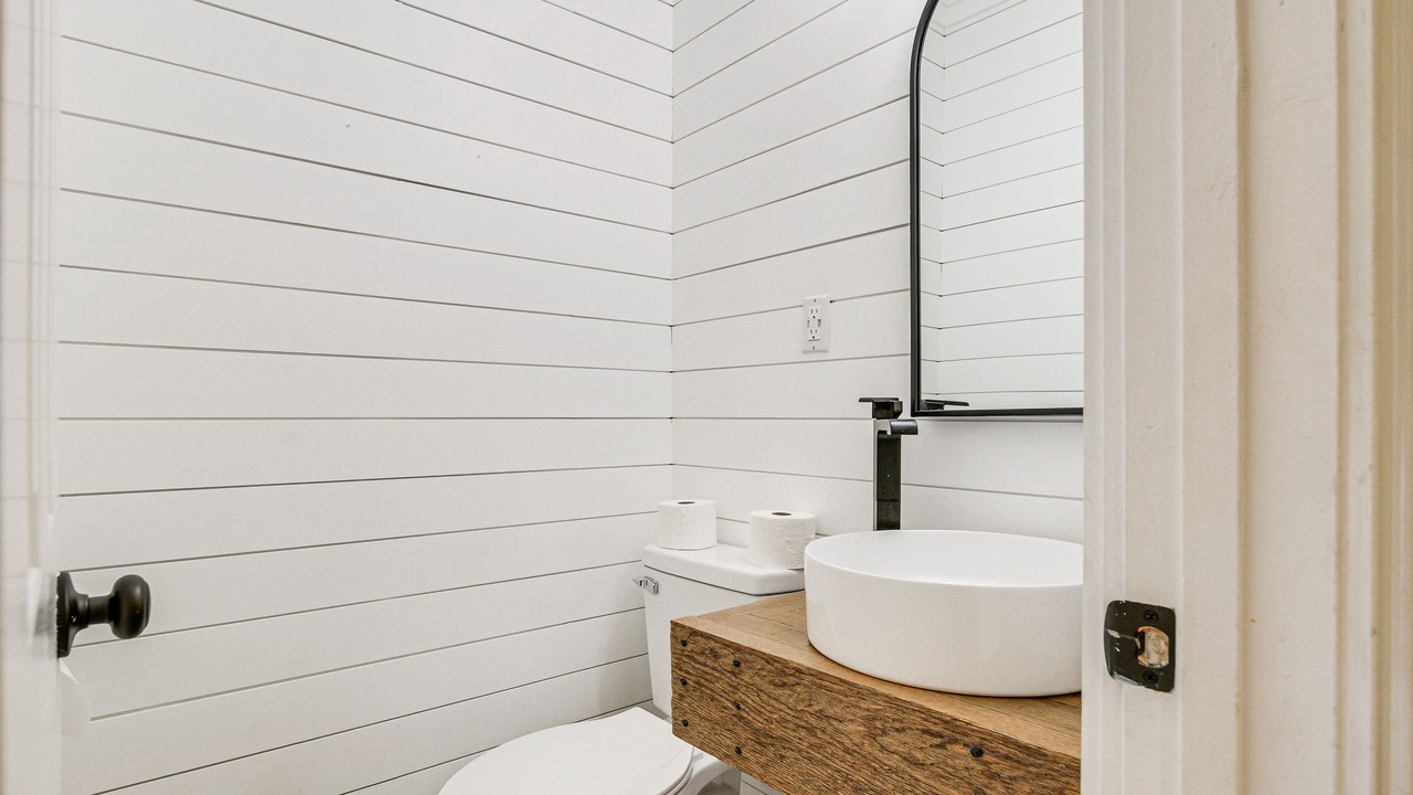 Photo of Bathroom in Fair Play