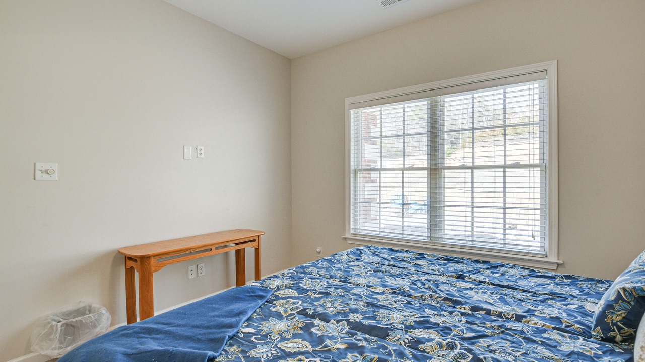 Photo of Bedroom in Fair Play