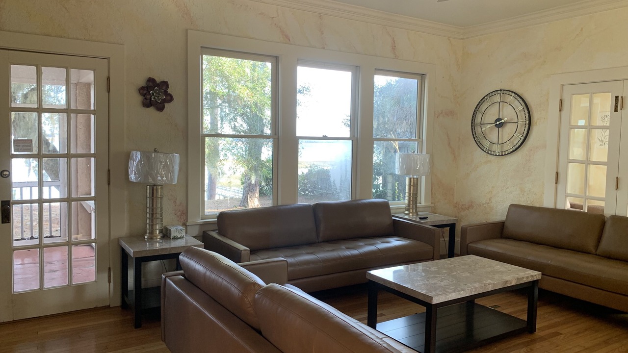 Photo of Livingroom in Beaufort