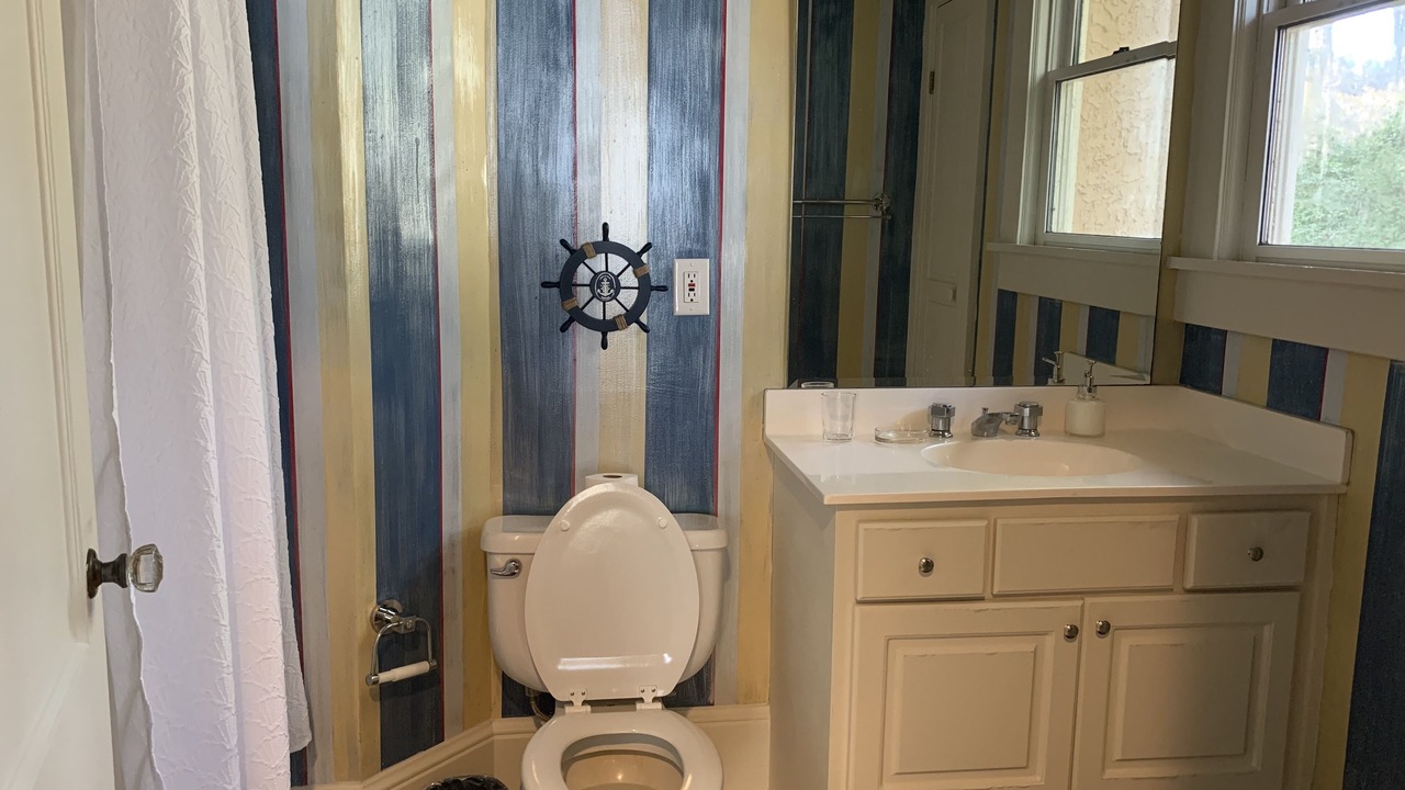 Photo of Bathroom in Beaufort