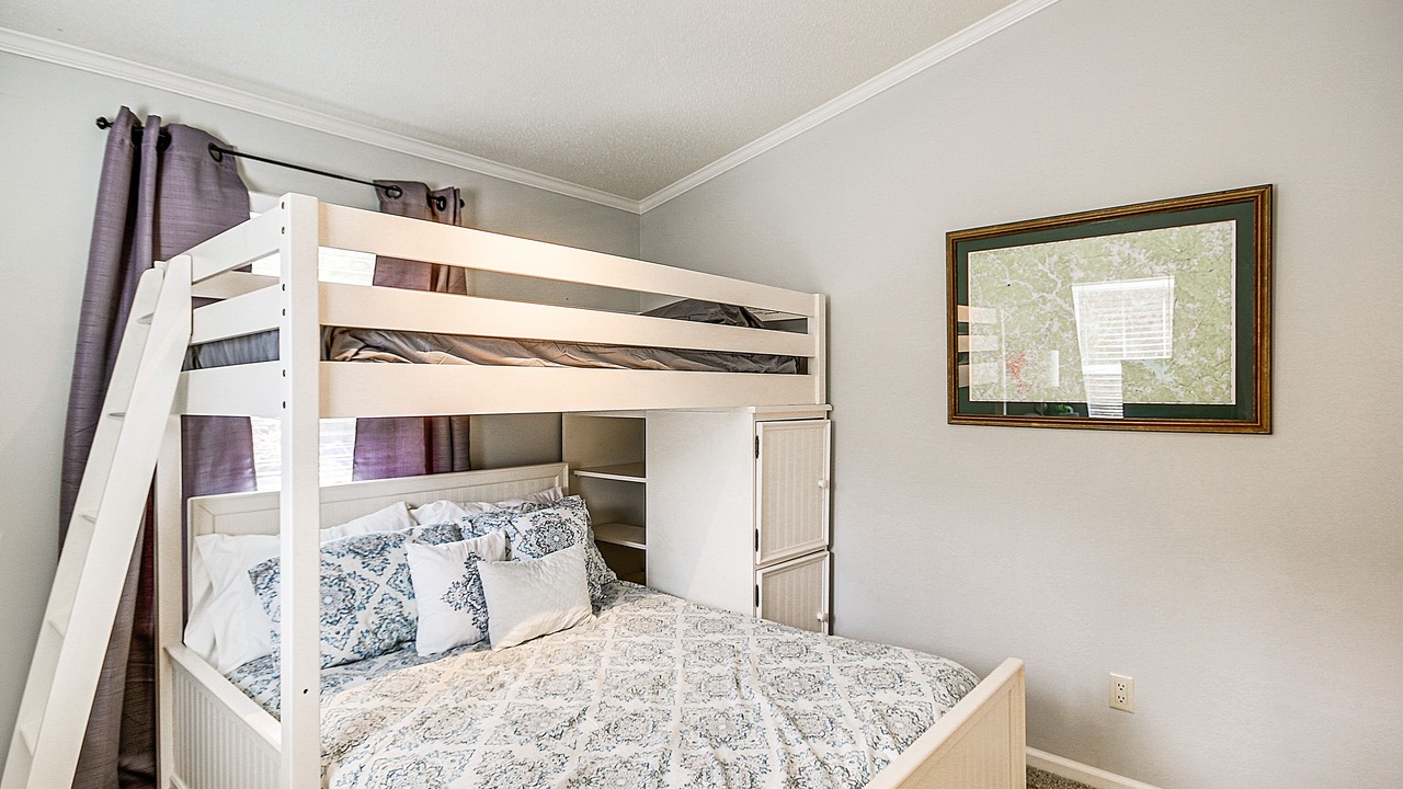 Photo of Bedroom in Greenwood County