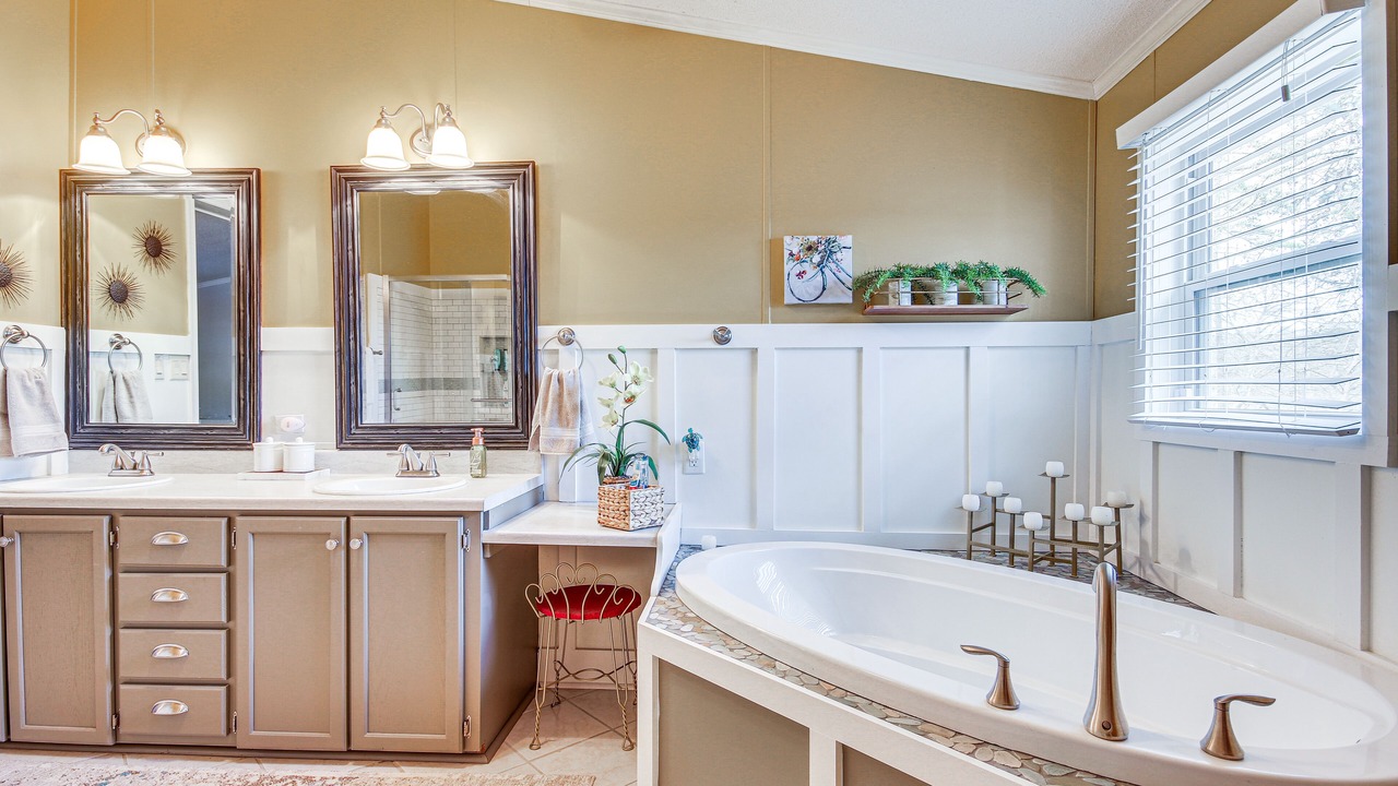 Photo of Bathroom in Greenwood County