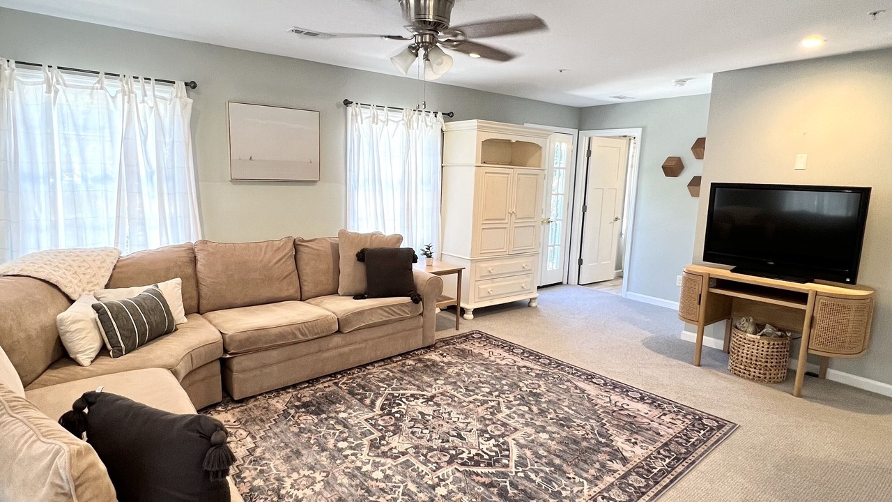 Photo of Livingroom in The Old Commons