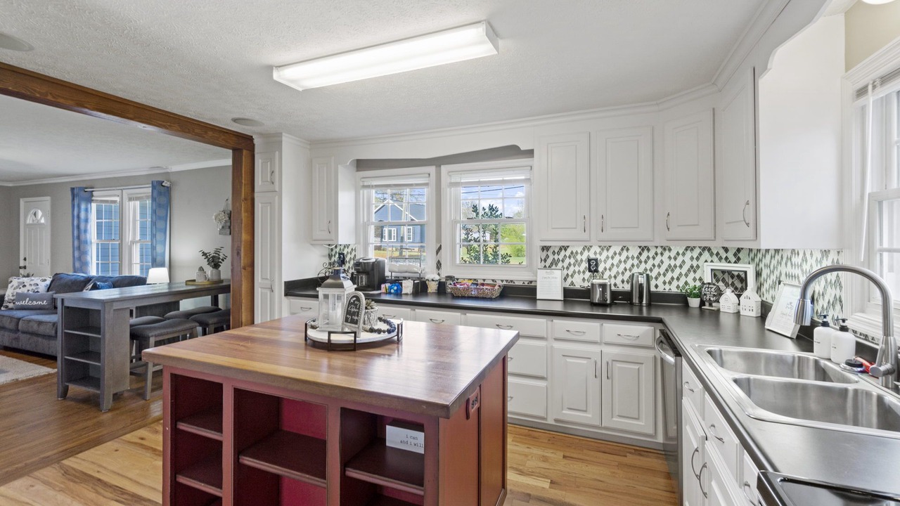 Photo of Kitchen in Travelers Rest