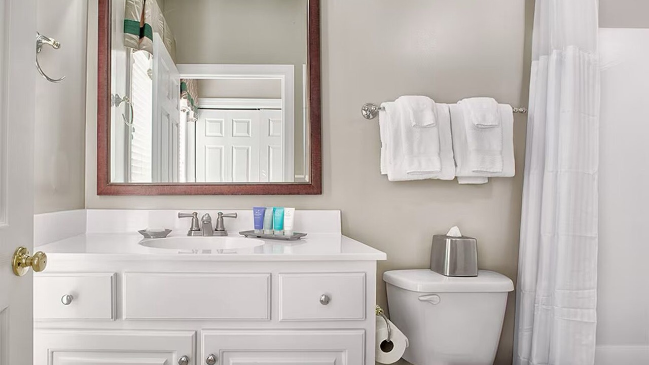 Photo of Bathroom in Ocean Ridge