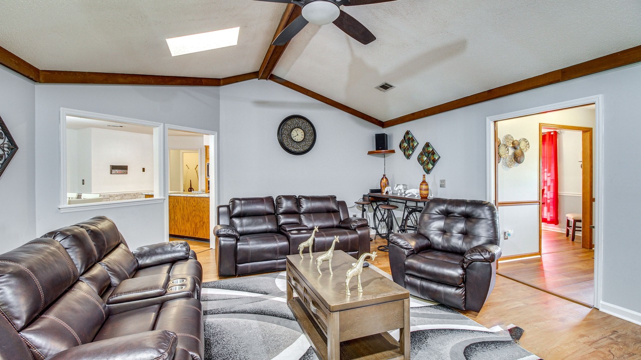 Photo of Livingroom in Hinesville