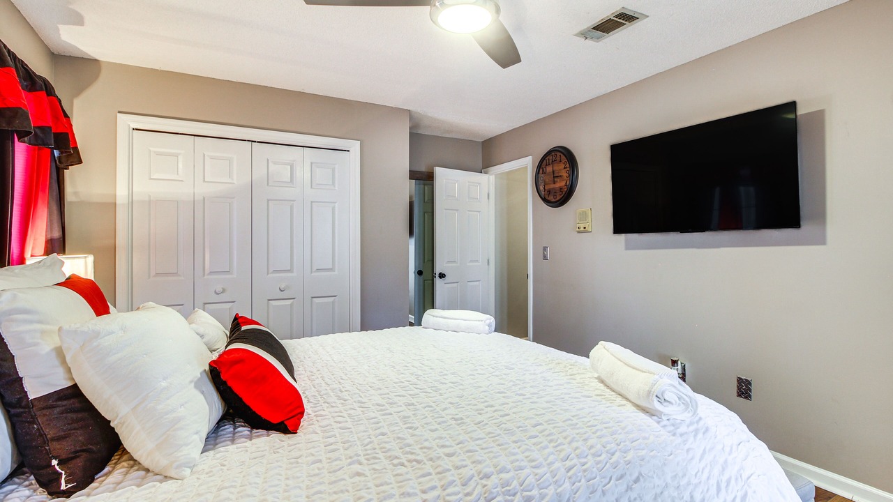Photo of Bedroom in Hinesville