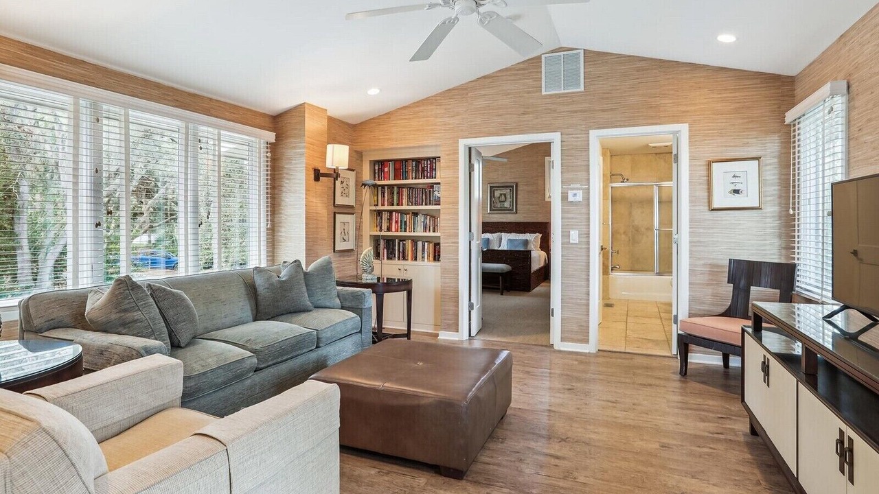 Photo of Bedroom in Oceanside