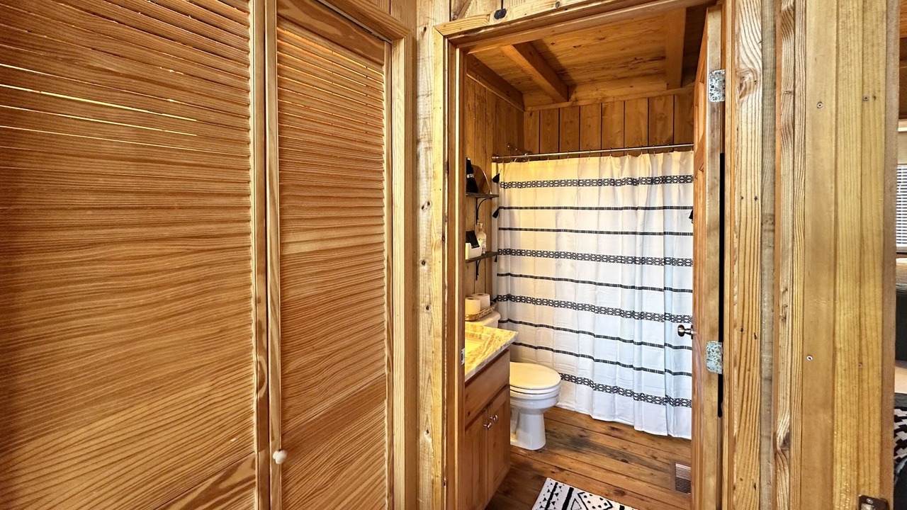 Photo of Bathroom in Six Mile