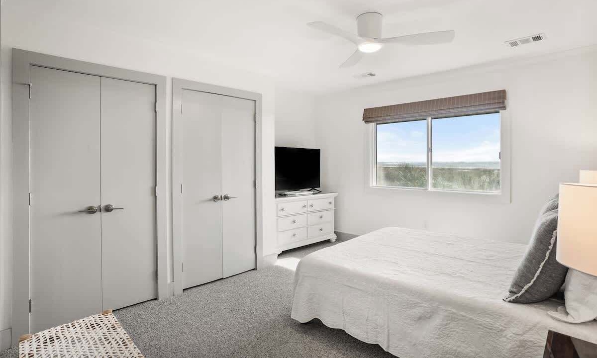 Photo of Bedroom in Saint Helena Island