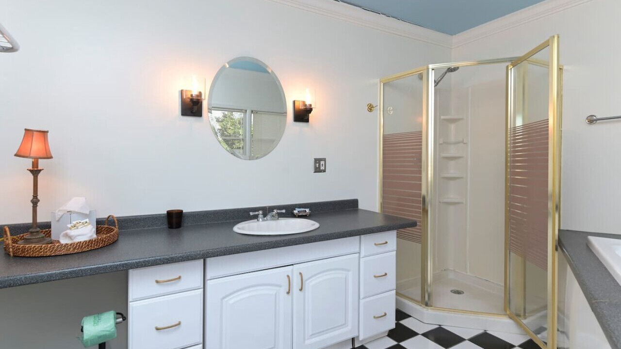 Photo of Bathroom in Prosperity
