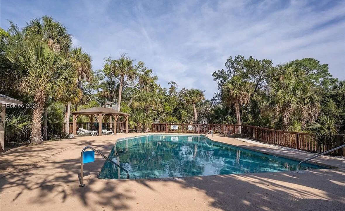 Photo of Outdoor in Deer Lake