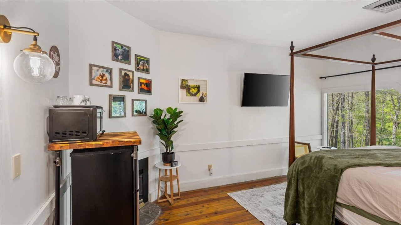 Photo of Bedroom in Townsend