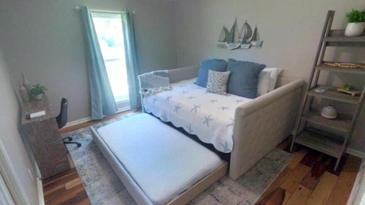 Photo of Bedroom in Whitemarsh Island