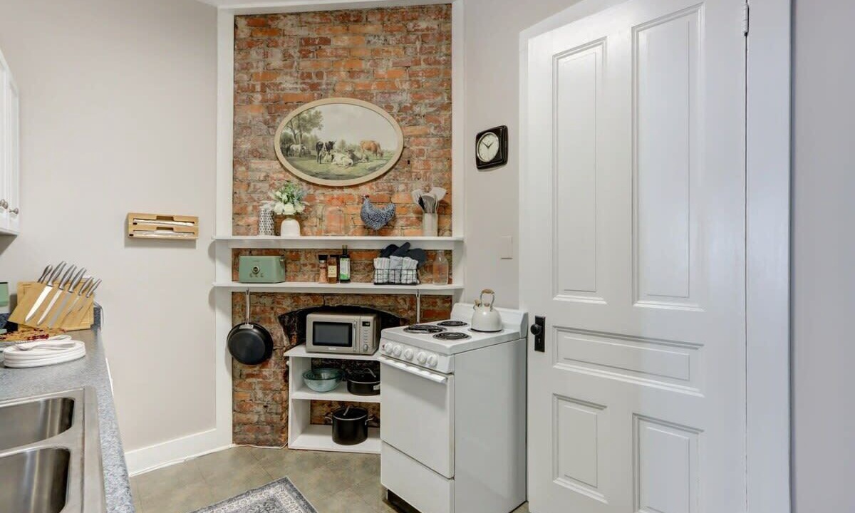 Photo of Kitchen in Historic Downtown Savannah