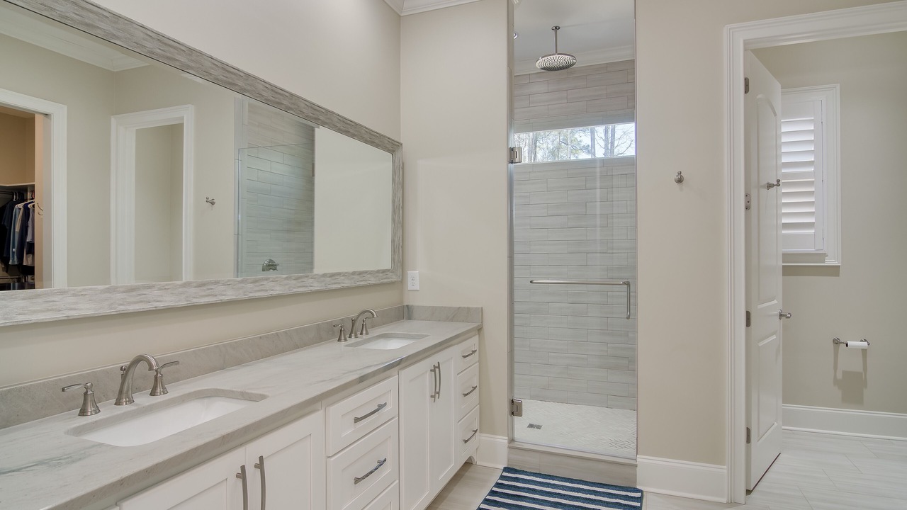 Photo of Bathroom in Appling