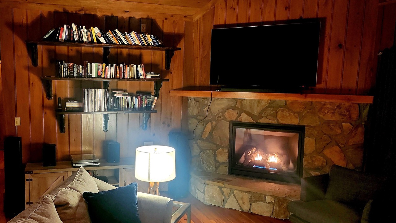 Photo of Livingroom in Tuckasegee