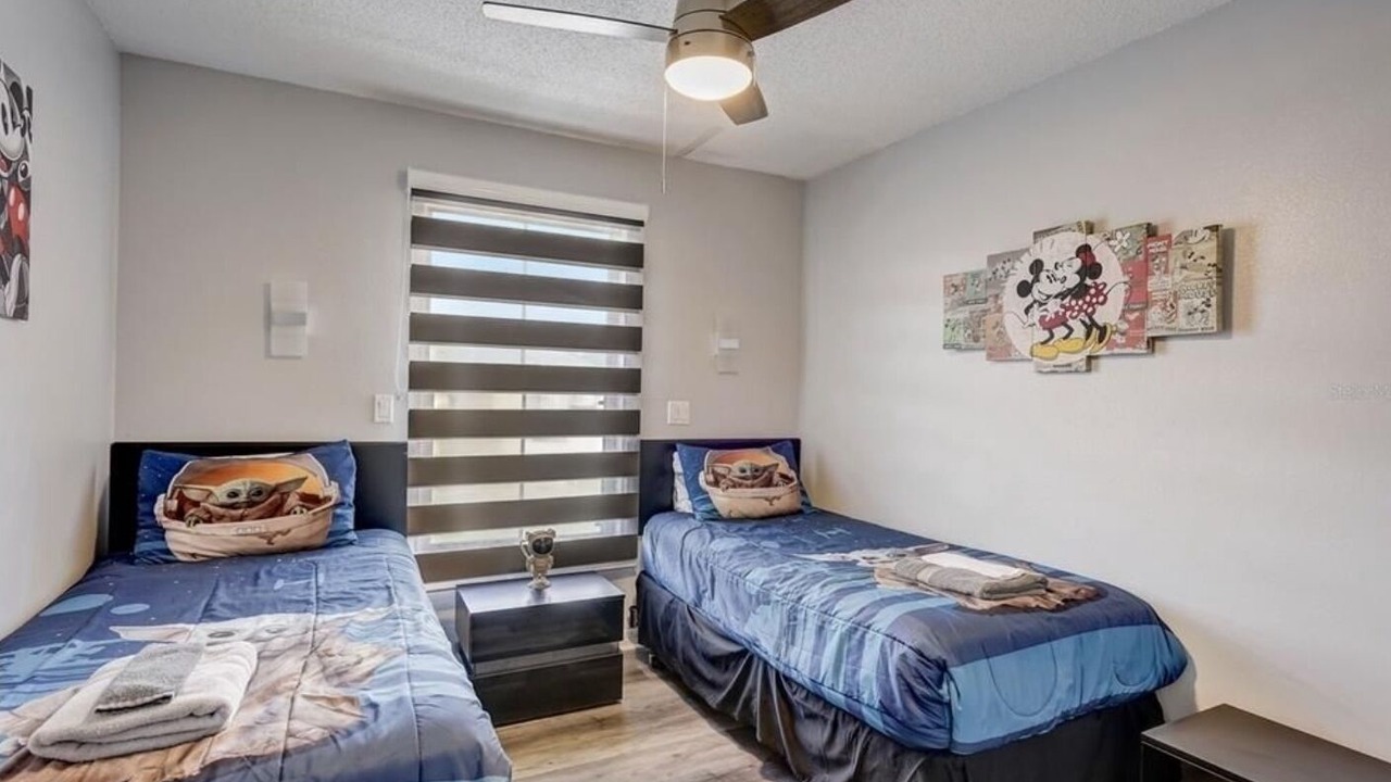 Photo of Bedroom in Seasons