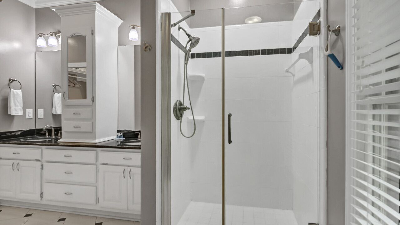 Photo of Bathroom in Chapin