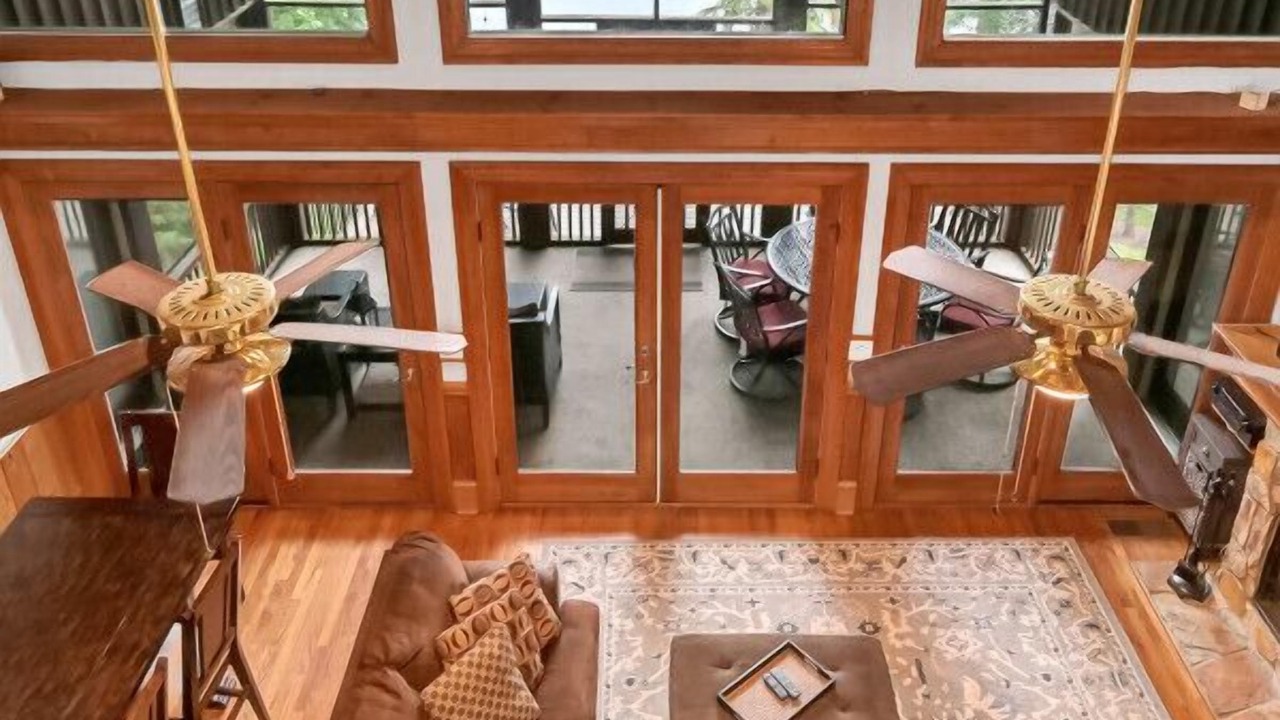 Photo of Livingroom in Chapin