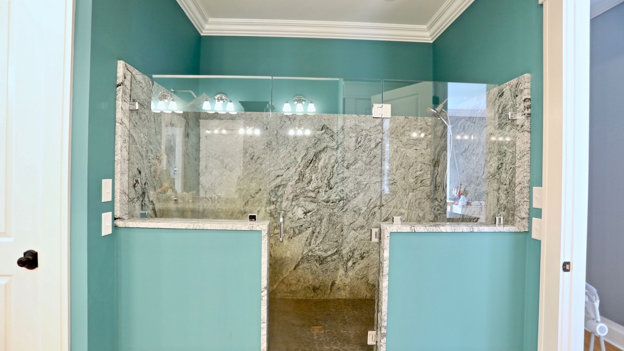 Photo of Bathroom in Biscoe