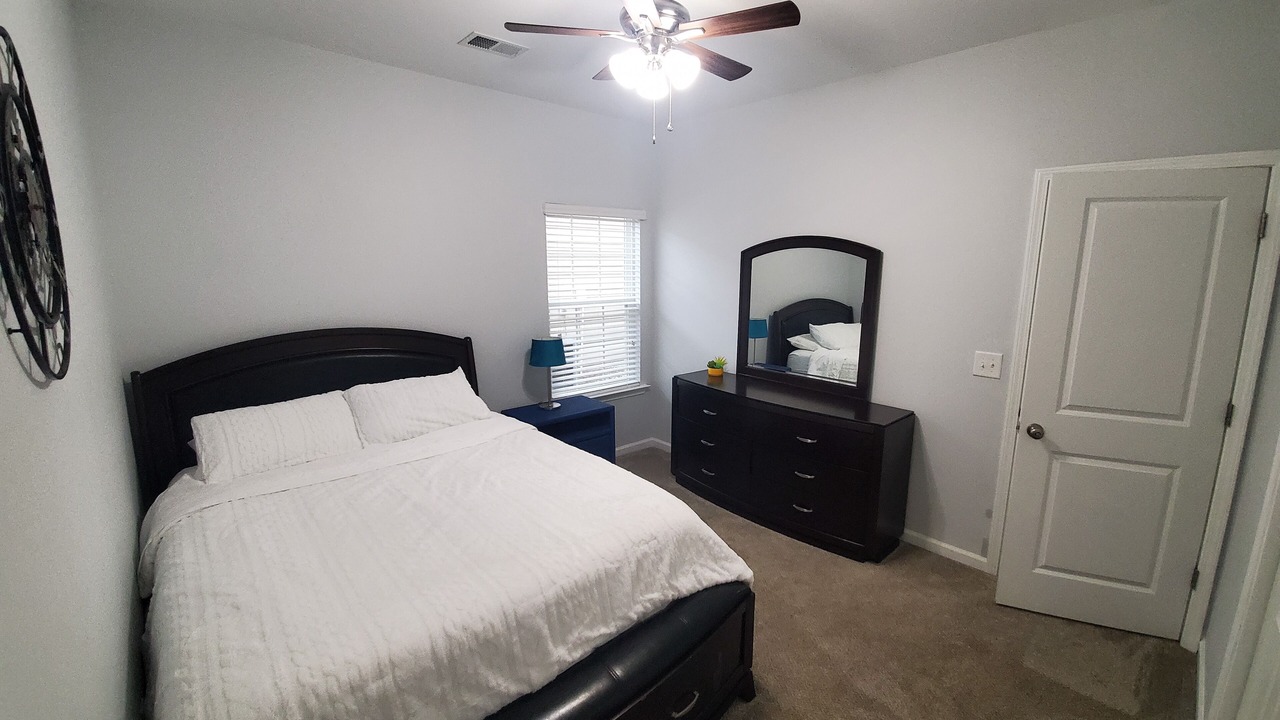 Photo of Bedroom in Lake Carolina