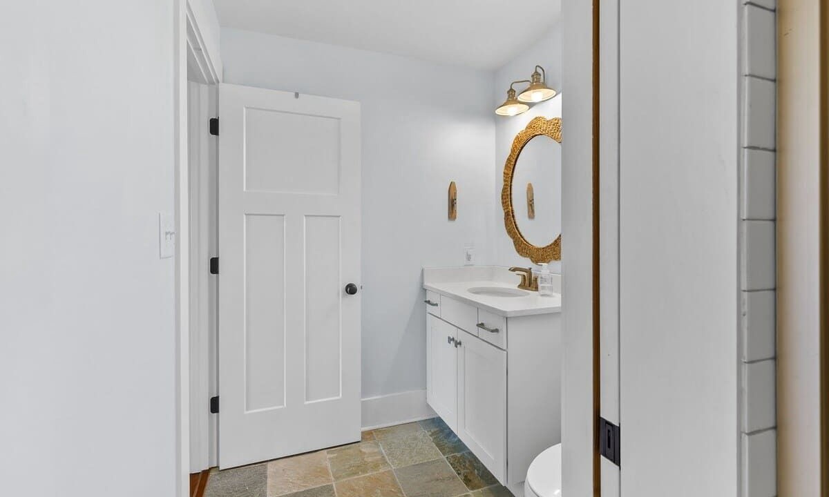 Photo of Bathroom in Daufuskie Island
