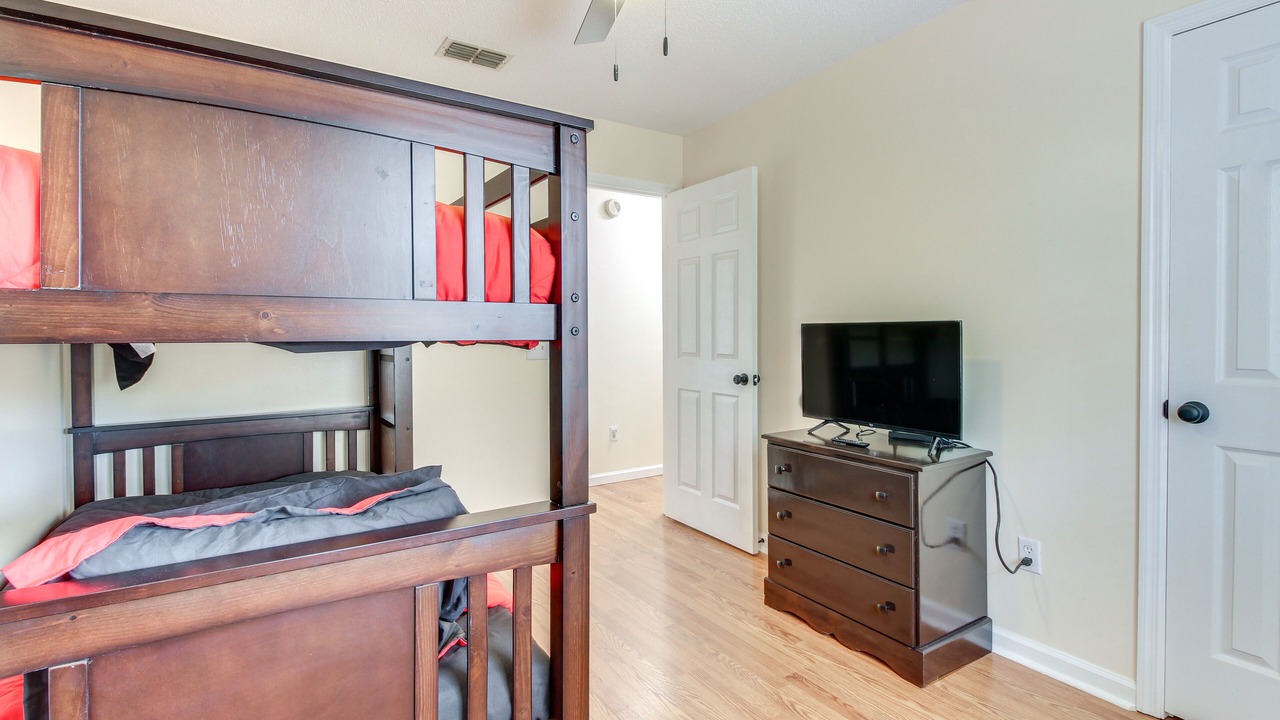 Photo of Bedroom in Hinesville