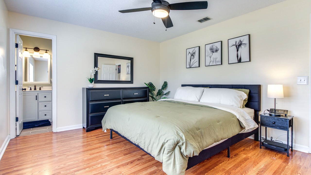 Photo of Bedroom in Hinesville