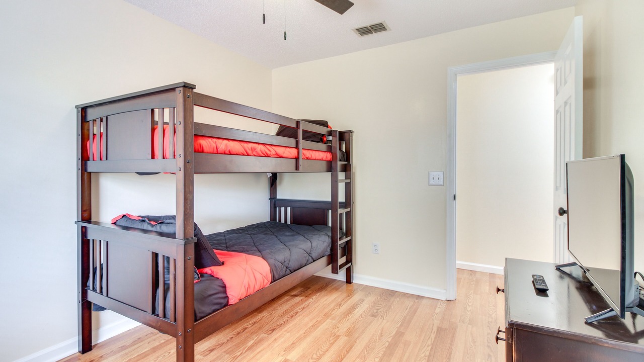 Photo of Bedroom in Hinesville