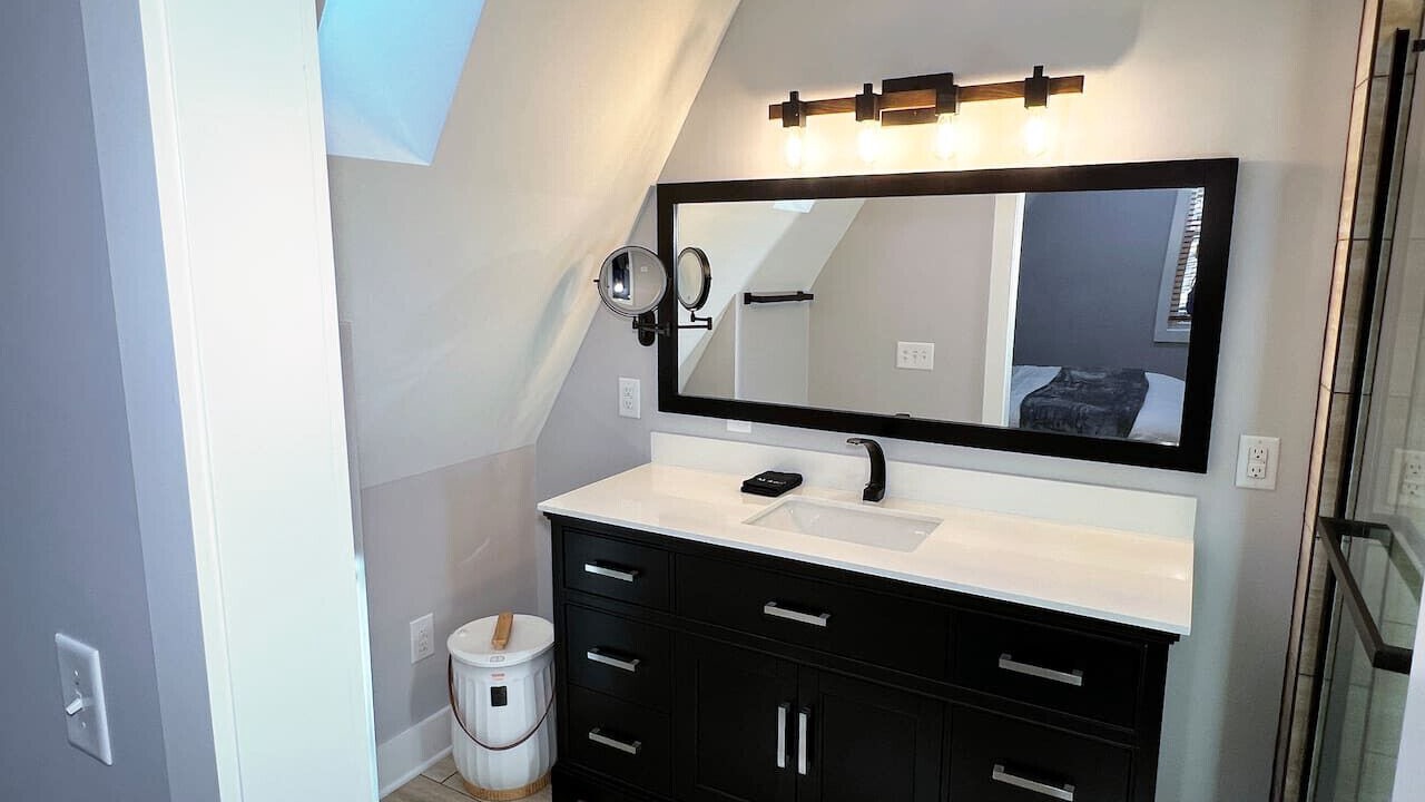 Photo of Bathroom in Seneca