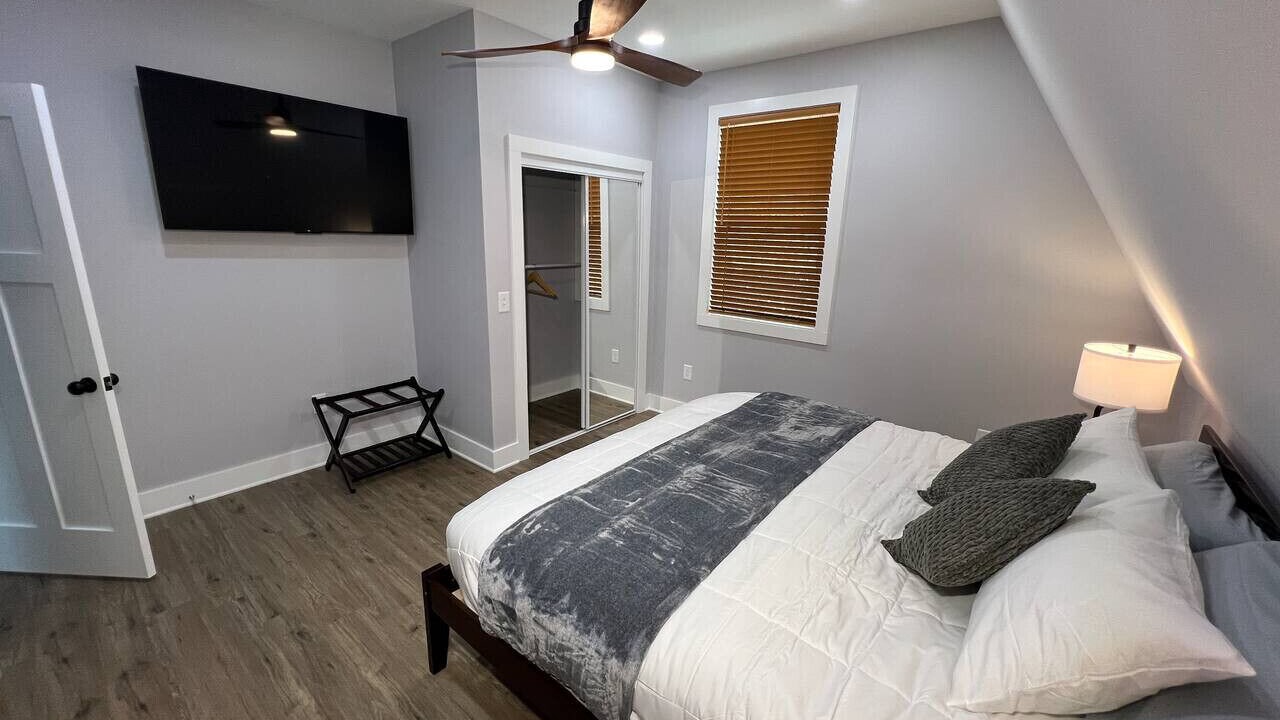 Photo of Bedroom in Seneca
