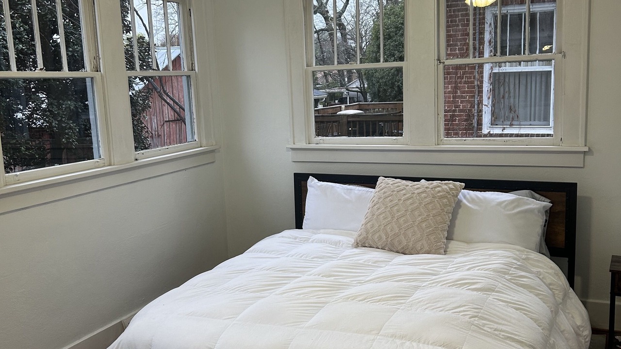 Photo of Bedroom in Midtown