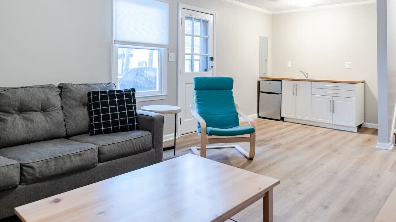 Photo of Livingroom in North Raleigh