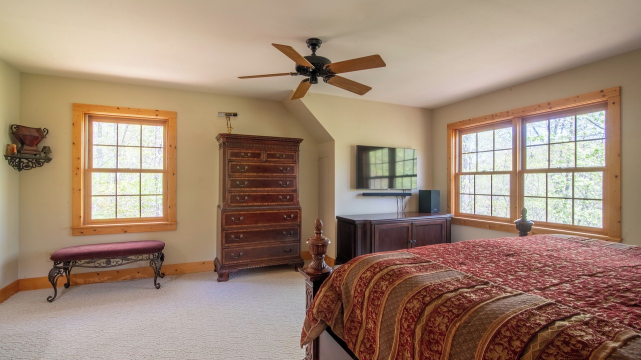 Photo of Bedroom in Cullowhee