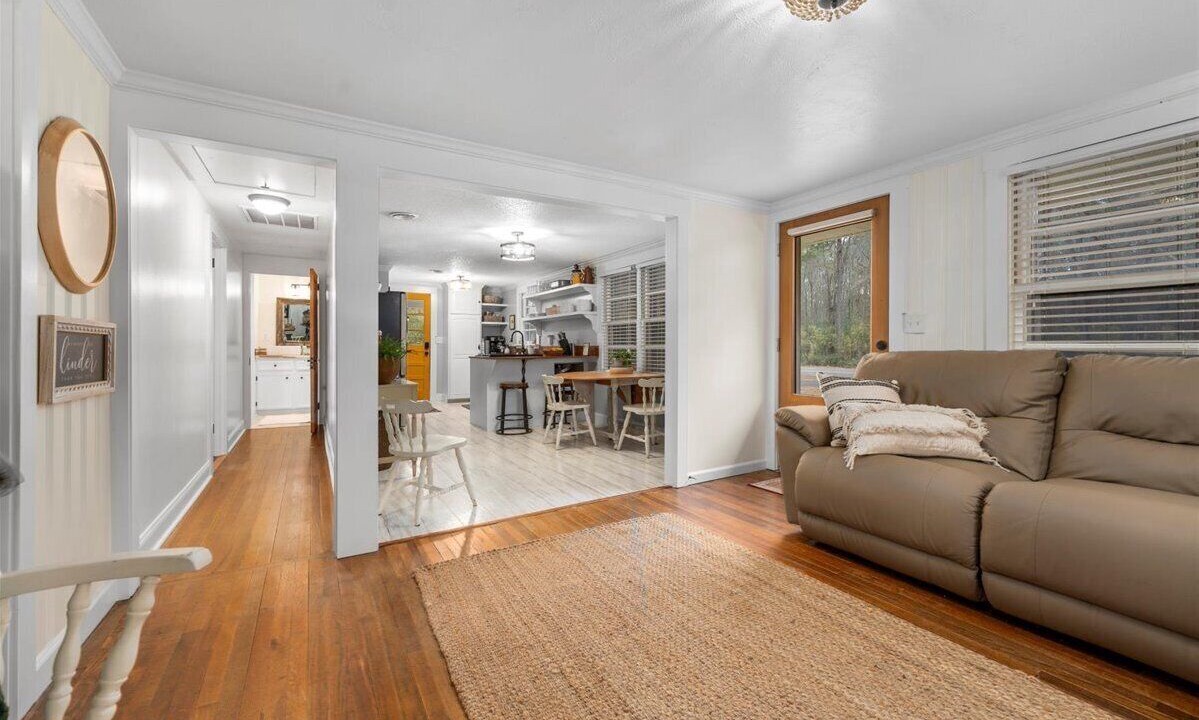 Photo of Livingroom in Bethera