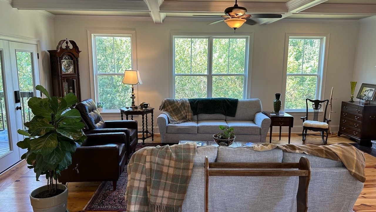 Photo of Livingroom in Riverwood Plantation