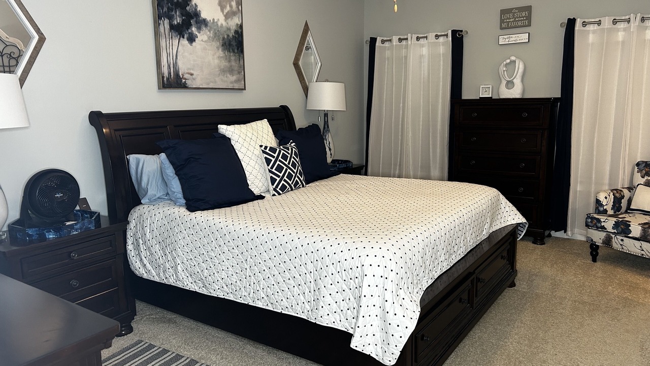 Photo of Bedroom in Langley