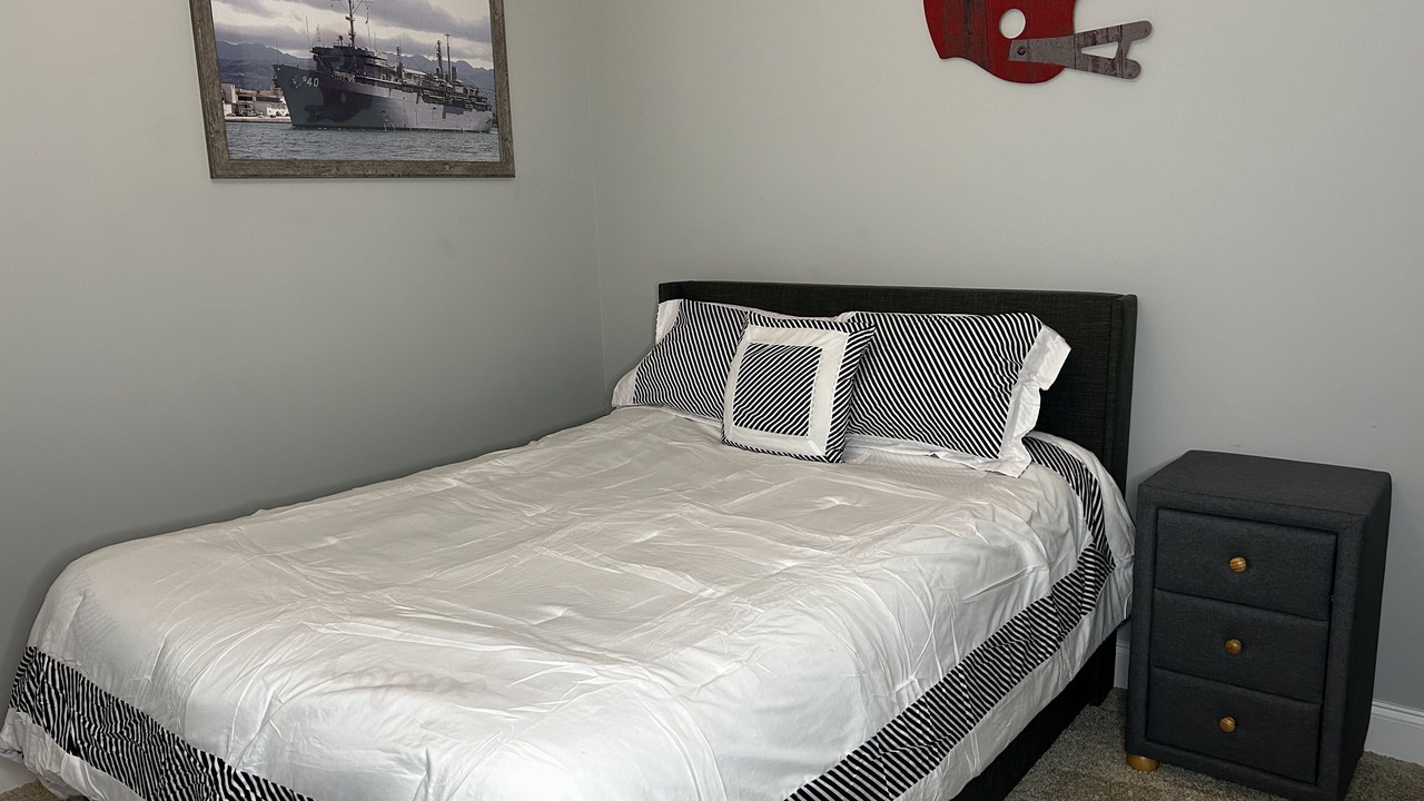 Photo of Bedroom in Langley