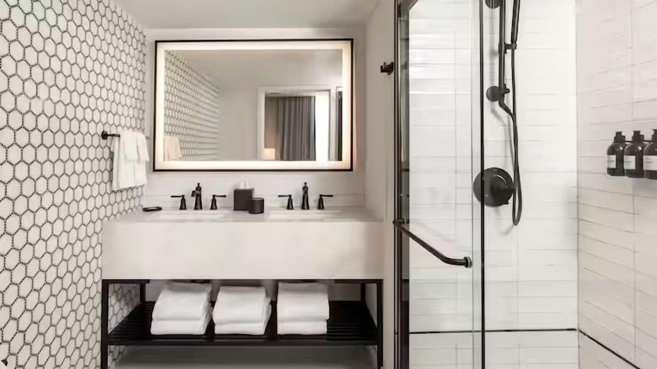 Photo of Bathroom in Charleston Historic District