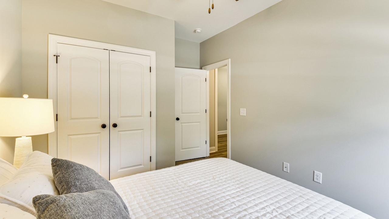 Photo of Bedroom in Lavonia