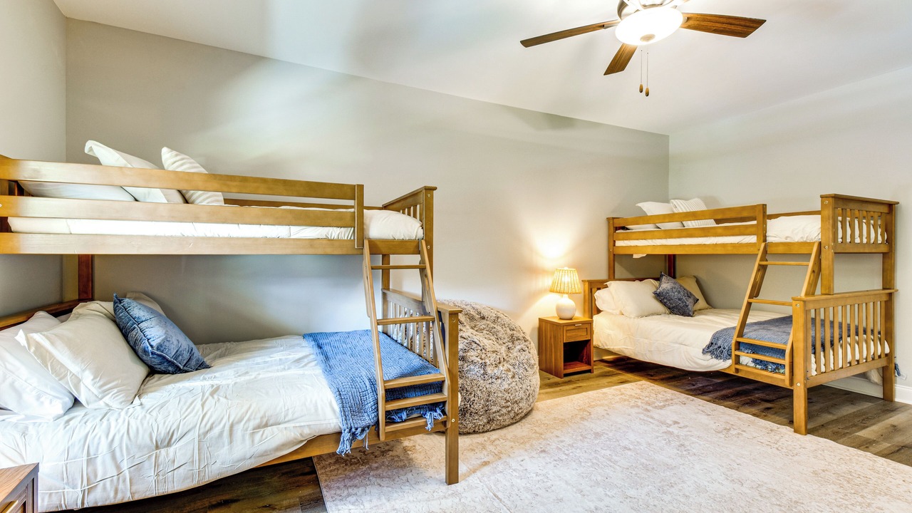Photo of Bedroom in Lavonia