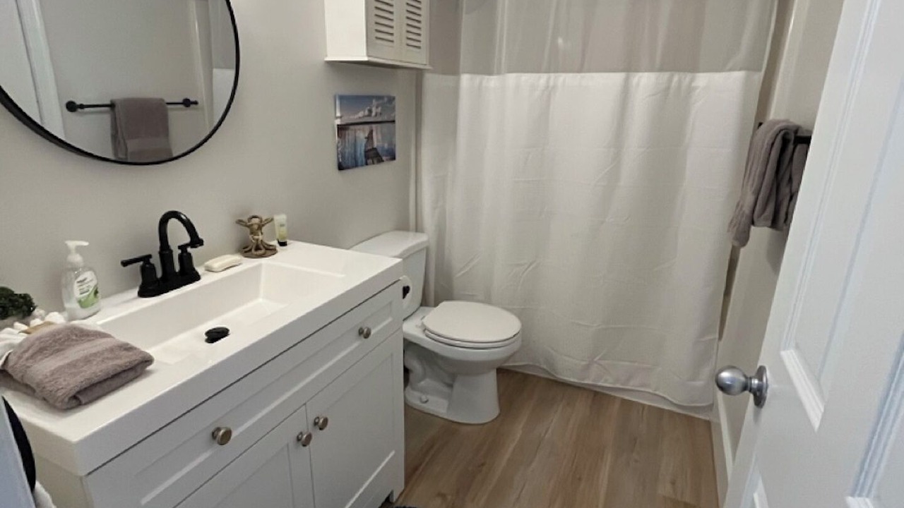 Photo of Bathroom in Roseland