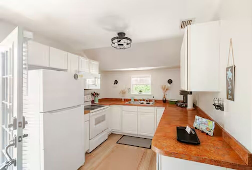 Photo of Kitchen in Roseland