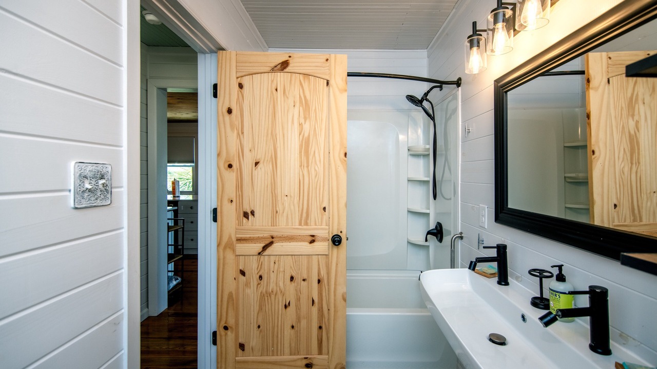 Photo of Bathroom in Edisto Island