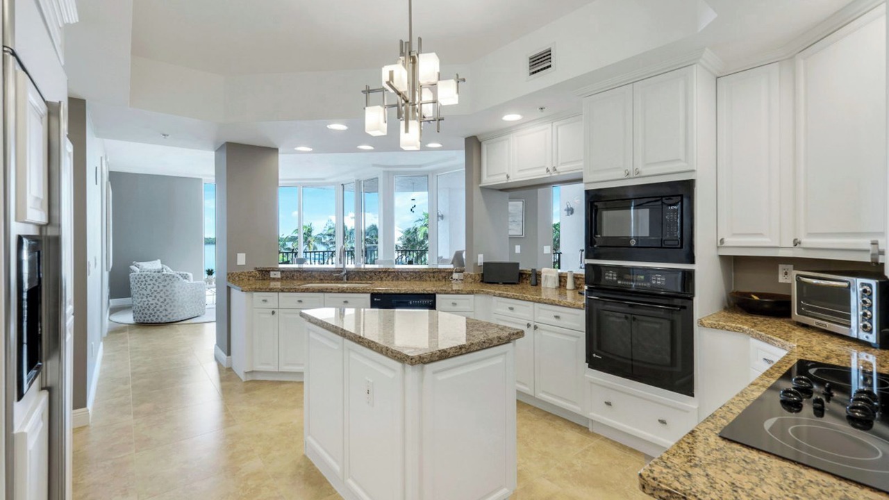 Photo of Kitchen in Isles of Capri